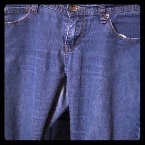 Size 27 x 29 Blue Jeans Straight Leg / Skinny